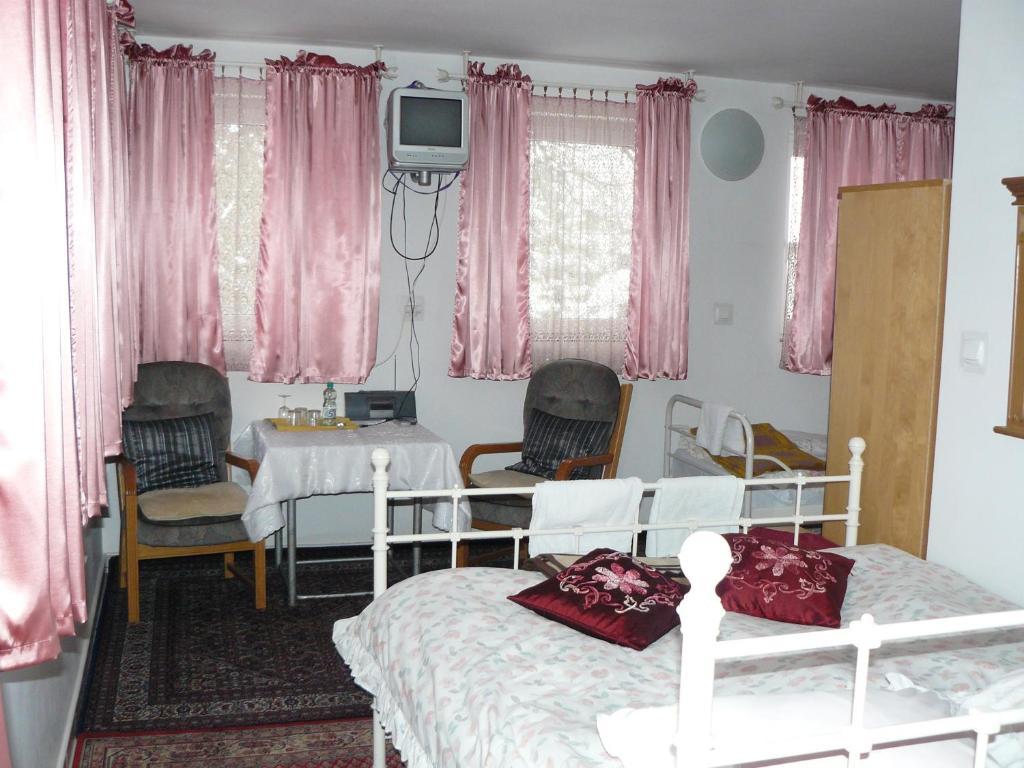 Piaseczno Willa Staropolska Bagian luar foto